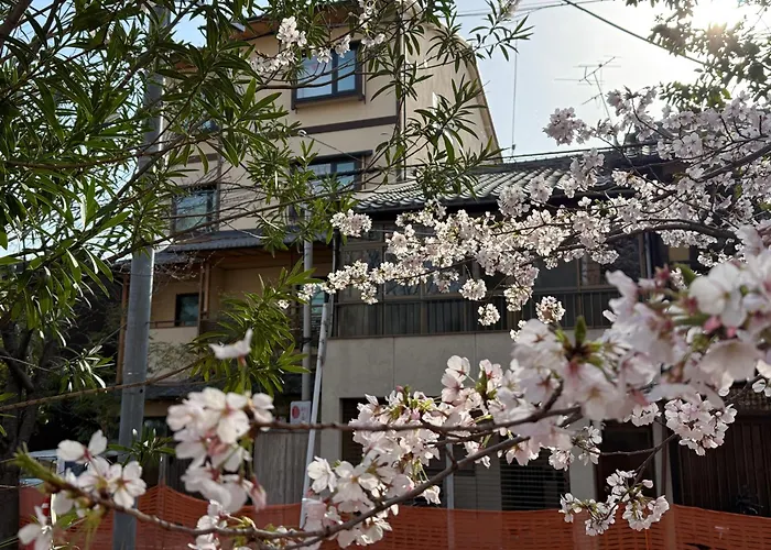 初音